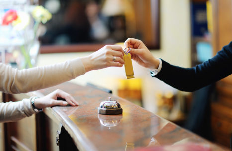 SHUTTERSTOCK_100266008_Huge